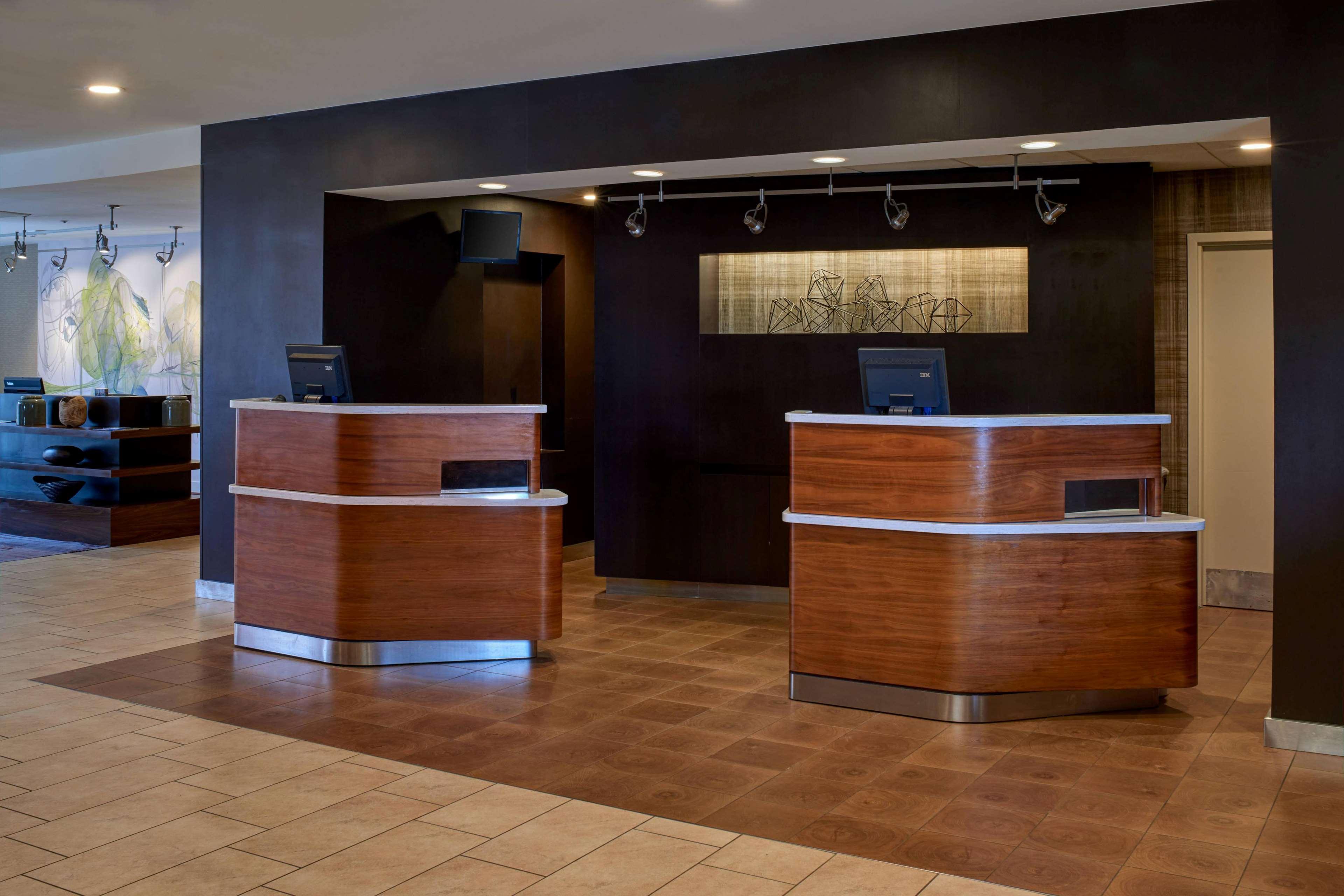 Sonesta Select Indianapolis